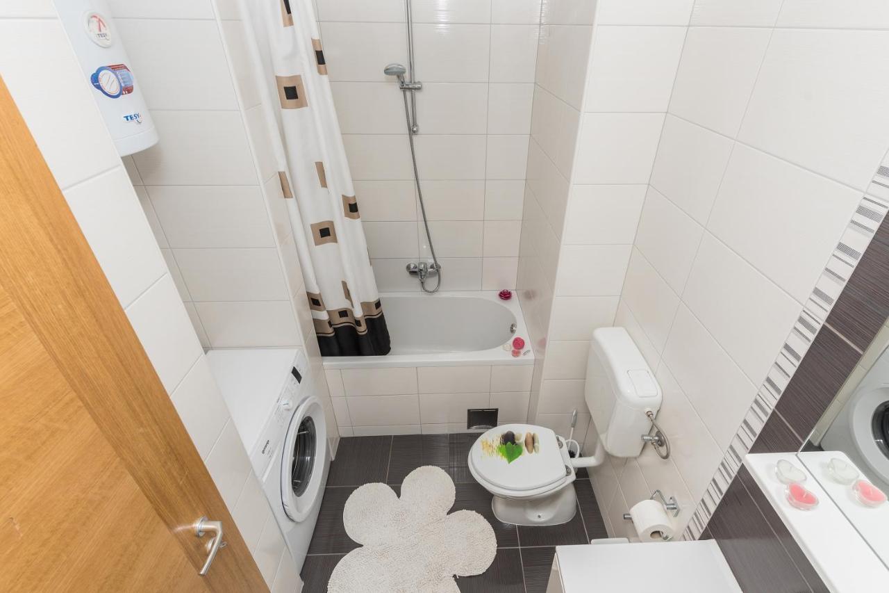 Ferienwohnung Neno Makarska Exterior foto