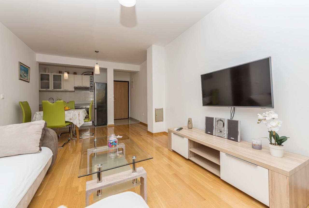 Ferienwohnung Neno Makarska Exterior foto