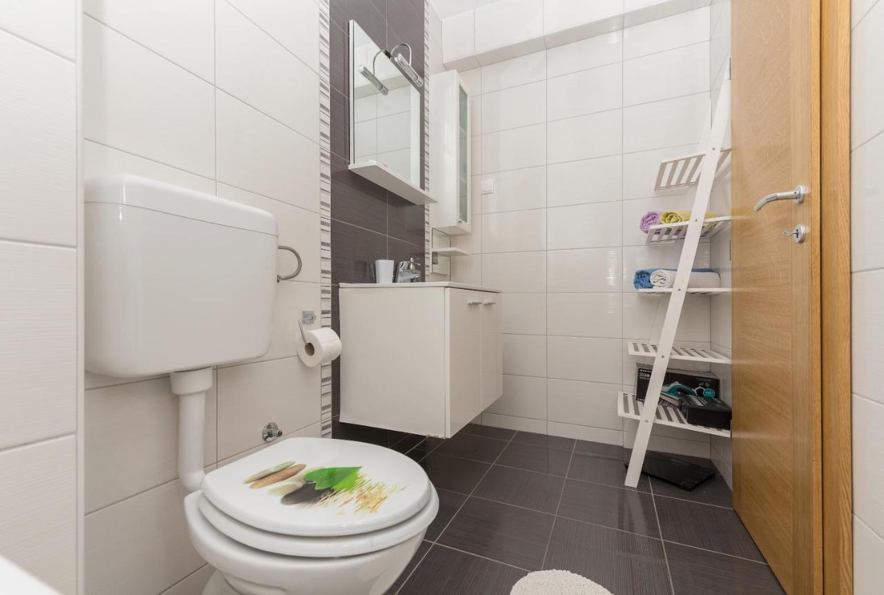 Ferienwohnung Neno Makarska Exterior foto