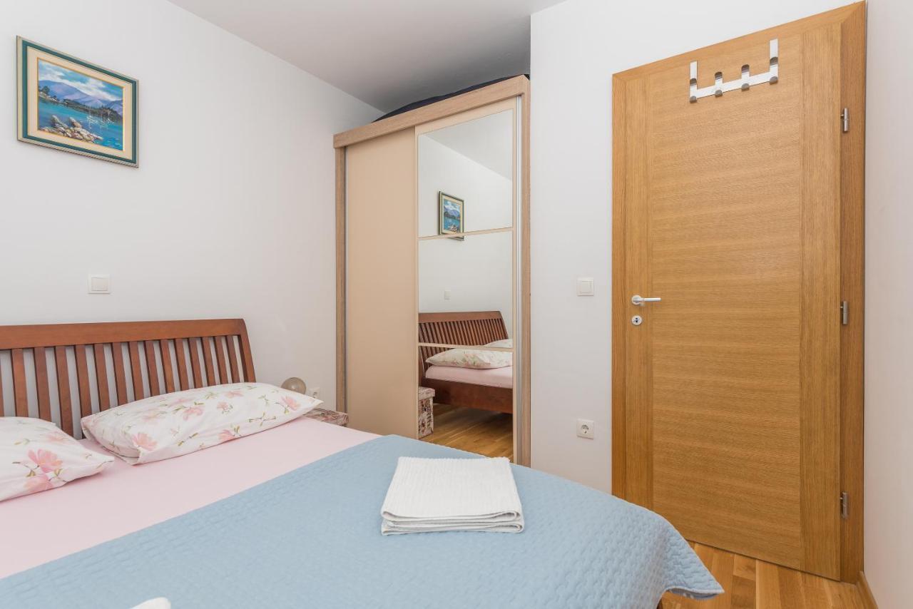 Ferienwohnung Neno Makarska Exterior foto